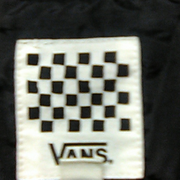Vans - Picture 6 of 8